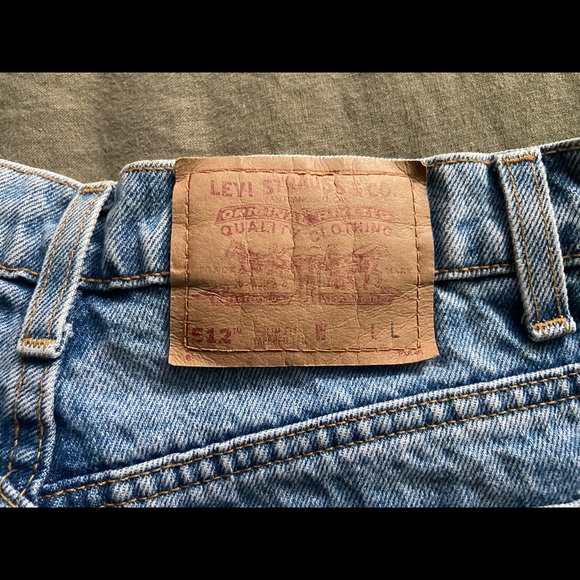Vintage Levi’s 512 cut off shorts - Picture 5 of 6